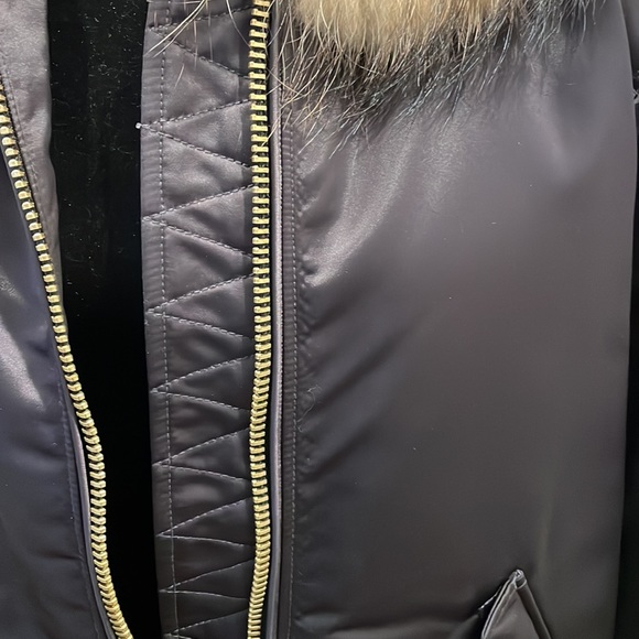Burberry Jacket. Authentic - Picture 10 of 14